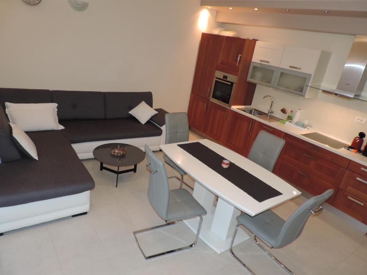 4Me Apartments Vranjic Buitenkant foto